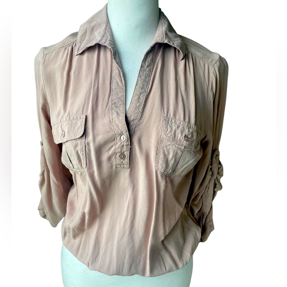 Women’s Love Culture Size Small Roll Tab Beige Button Up Rayon Top